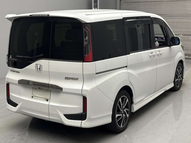 HONDA STEP WAGON 2018