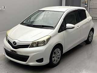 TOYOTA VITZ 2011