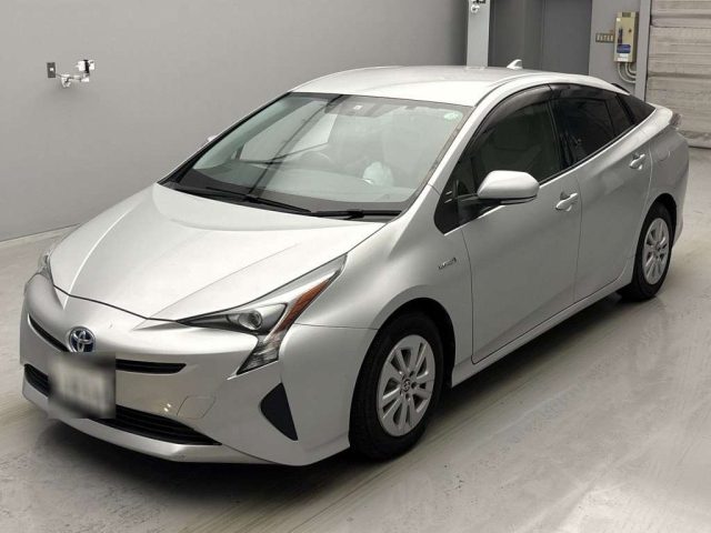 TOYOTA PRIUS 2017
