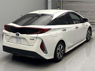 TOYOTA PRIUS PHV 2017