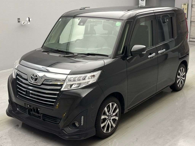 TOYOTA ROOMY 2018