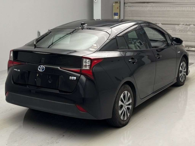 TOYOTA PRIUS 2019