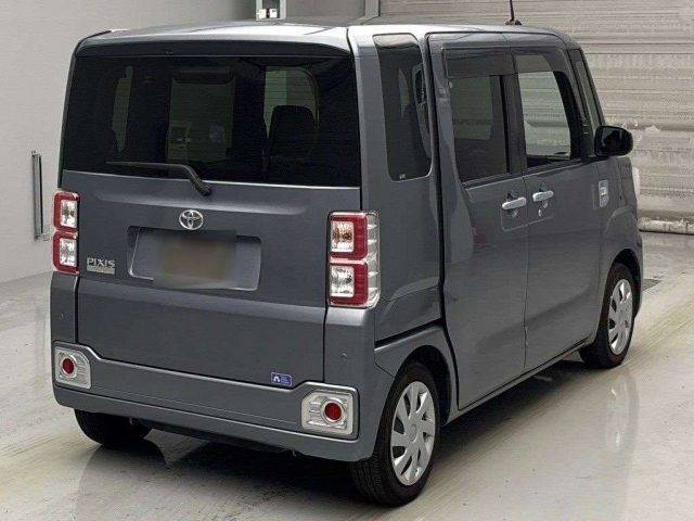 TOYOTA PIXIS MEGA 2020