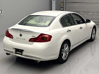 NISSAN SKYLINE 2011