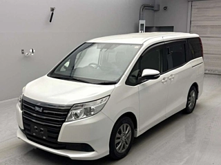 TOYOTA NOAH 2016