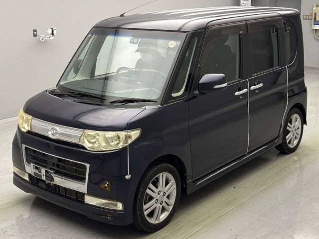 DAIHATSU TANTO 2009