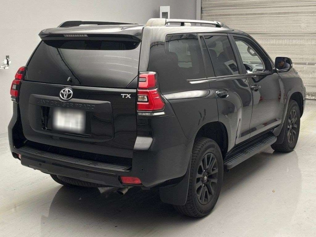 TOYOTA LAND CRUISER PRADO 2023