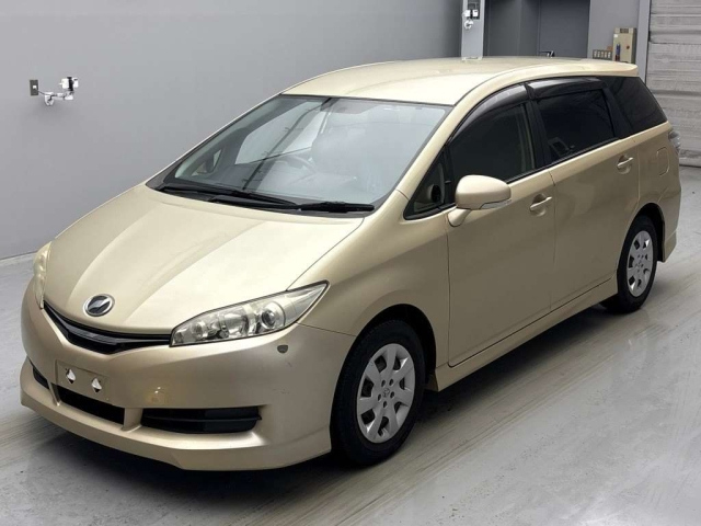 TOYOTA WISH 2012
