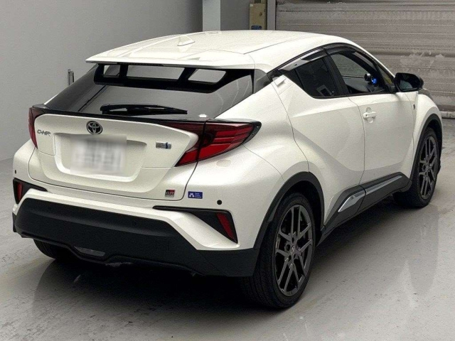 TOYOTA C-HR 2021
