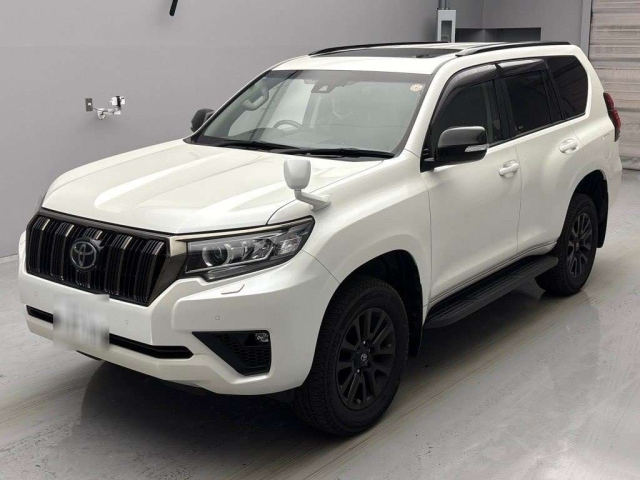 TOYOTA LAND CRUISER PRADO 2022