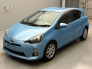 TOYOTA AQUA 2013