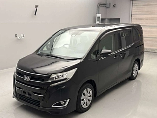 TOYOTA NOAH 2021