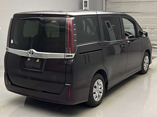TOYOTA NOAH 2021