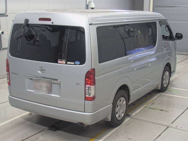TOYOTA HIACE 2016