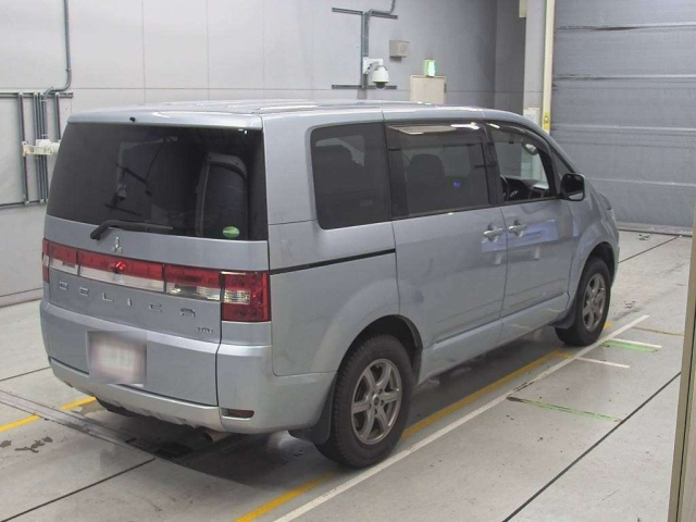 MITSUBISHI DELICA D5 2015