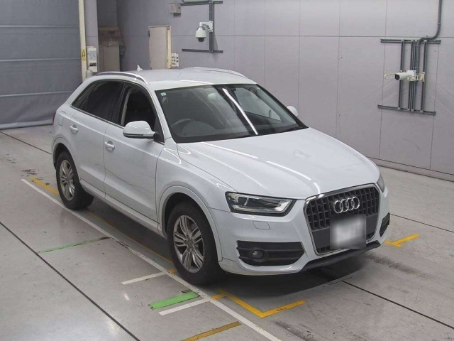 AUDI Q3 2015