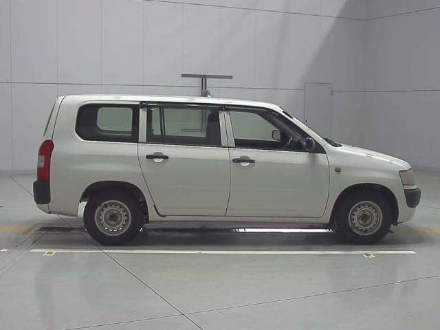 TOYOTA PROBOX 2011