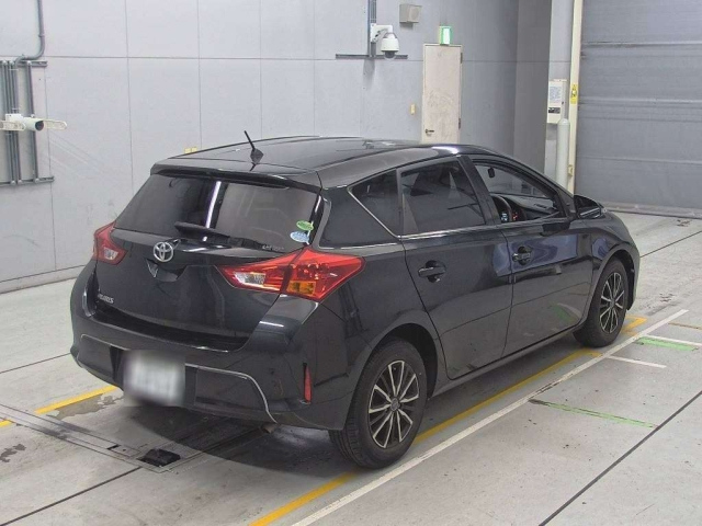 TOYOTA AURIS 2013