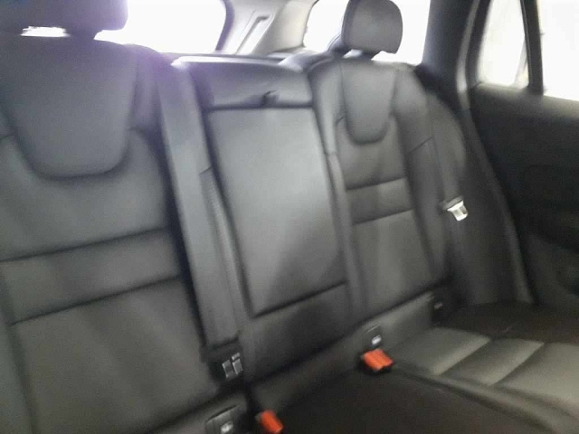 VOLVO V60 2021