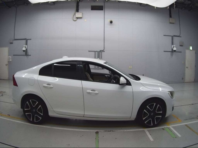 VOLVO S60 2017