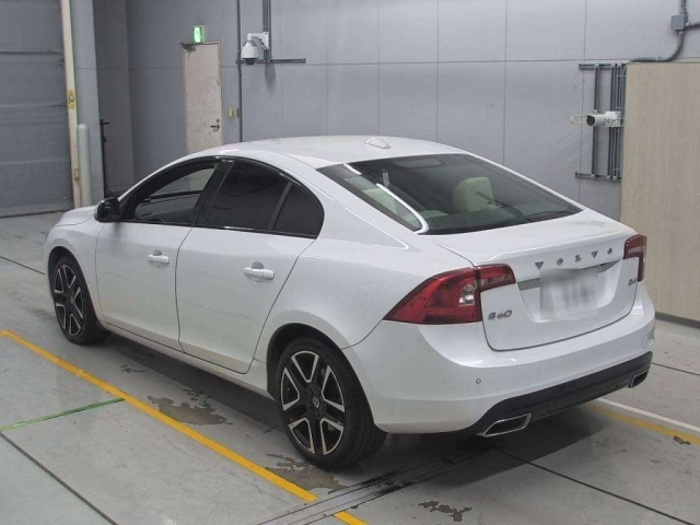 VOLVO S60 2017