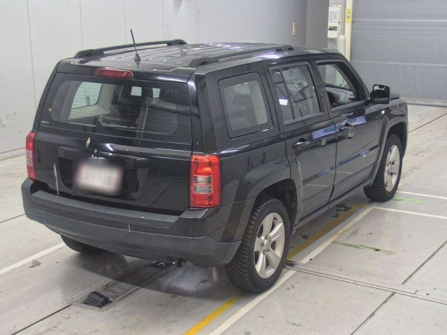 CHRYSLER JEEP PATRIOT 2012
