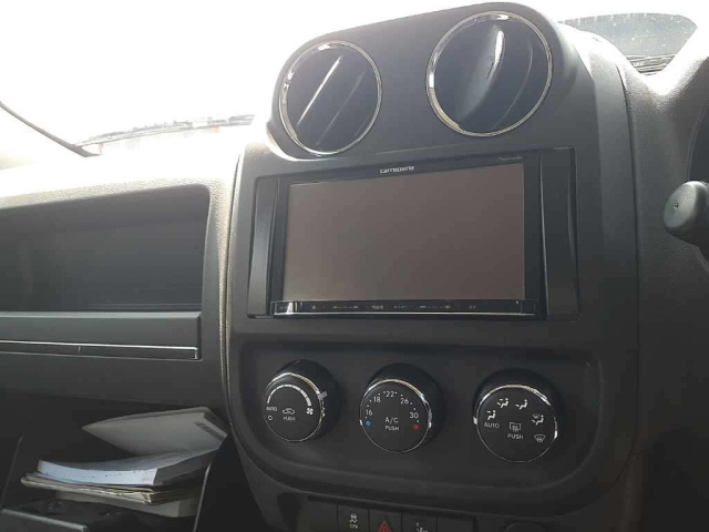 CHRYSLER JEEP PATRIOT 2012