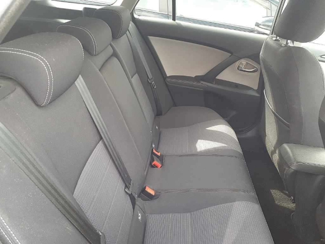 TOYOTA AVENSIS WAGON 2016