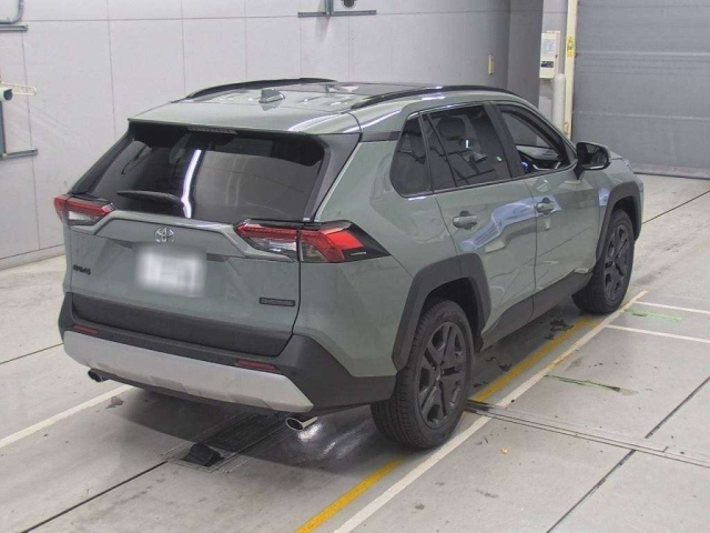 TOYOTA RAV4 2025