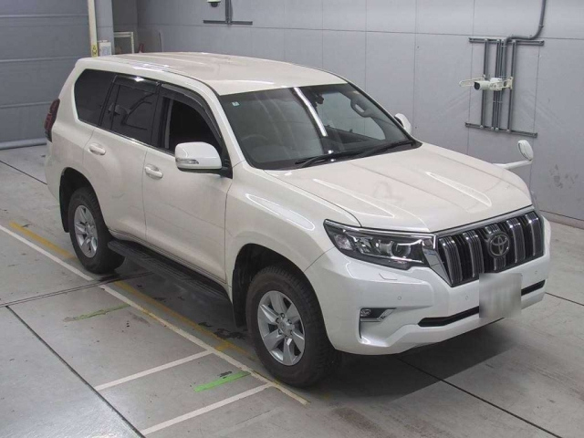 TOYOTA LAND CRUISER PRADO 2022