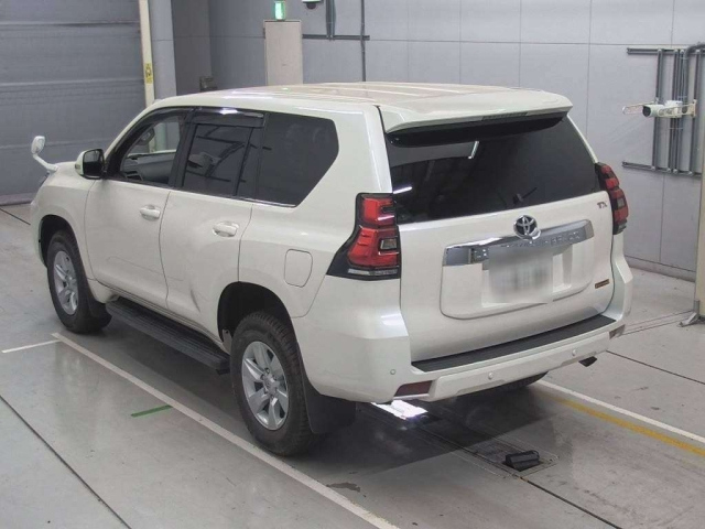 TOYOTA LAND CRUISER PRADO 2022