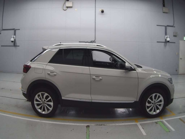 VOLKSWAGEN T-ROC 2023