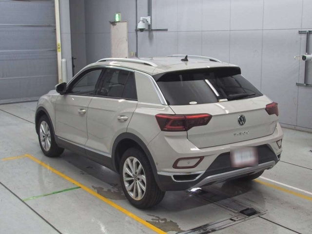 VOLKSWAGEN T-ROC 2023