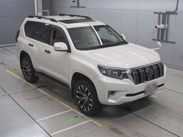 TOYOTA LAND CRUISER PRADO 2021