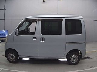 DAIHATSU HIJET VAN 2012