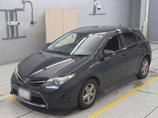 TOYOTA AURIS 2013