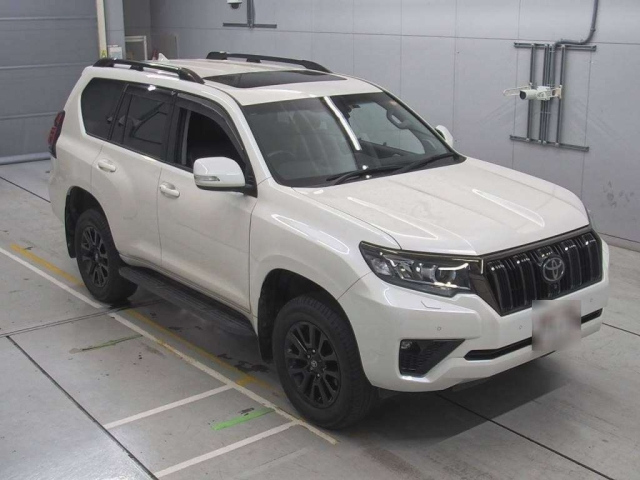 TOYOTA LAND CRUISER PRADO 2021
