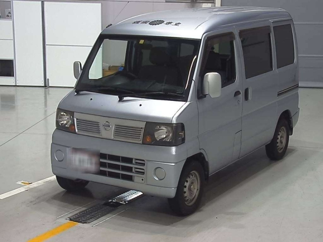 NISSAN CLIPPER VAN 2010