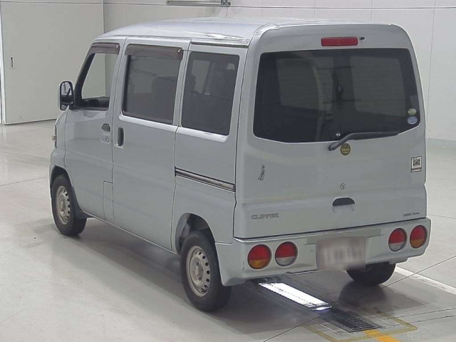 NISSAN CLIPPER VAN 2010