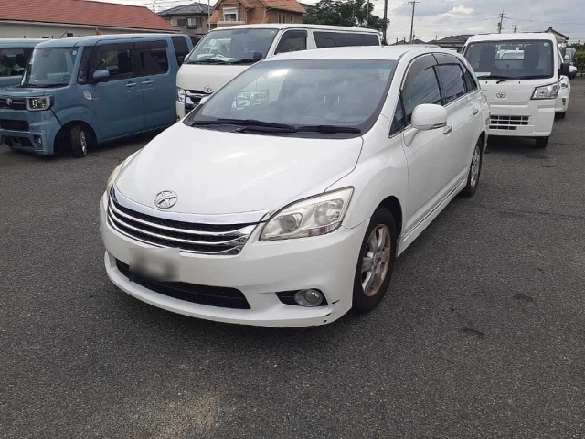 TOYOTA MARK X ZIO 2010