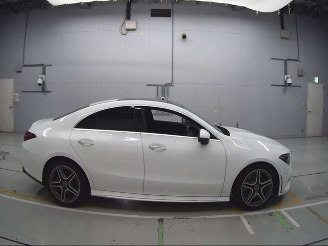 MERCEDES BENZ CLA CLASS 2023