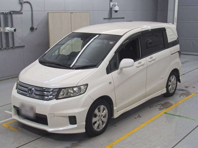 HONDA FREED 2010