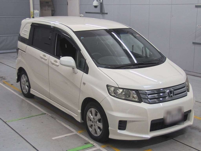 HONDA FREED 2010