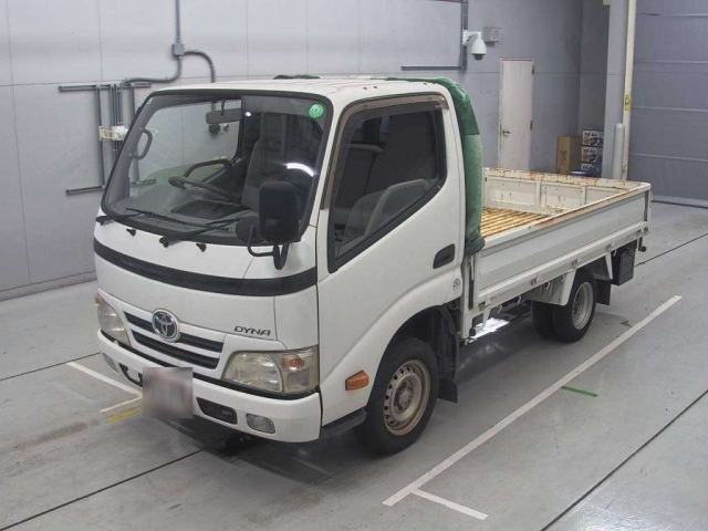 TOYOTA DYNA 2012