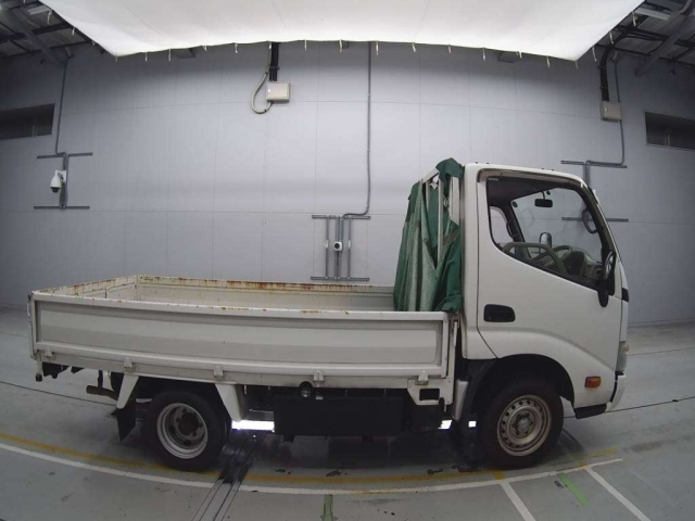 TOYOTA DYNA 2012
