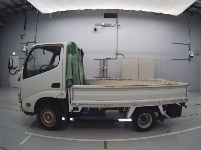 TOYOTA DYNA 2012