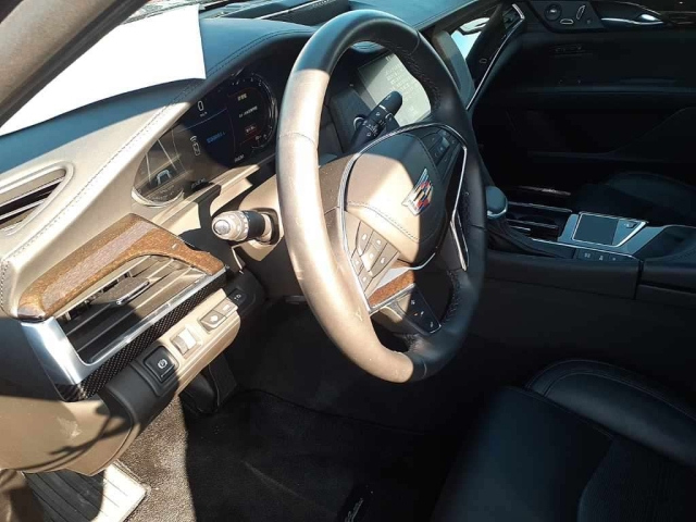 GM CADILLAC CT6 2017