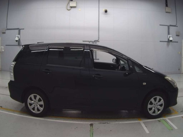 TOYOTA WISH 2008