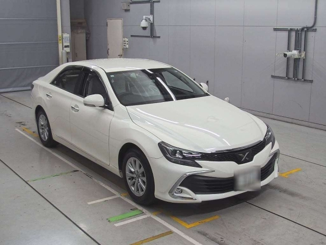 TOYOTA MARK X 2019