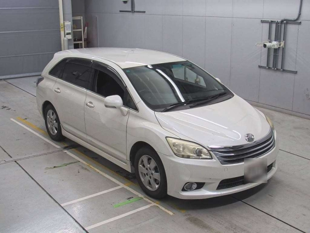 TOYOTA MARK X ZIO 2010
